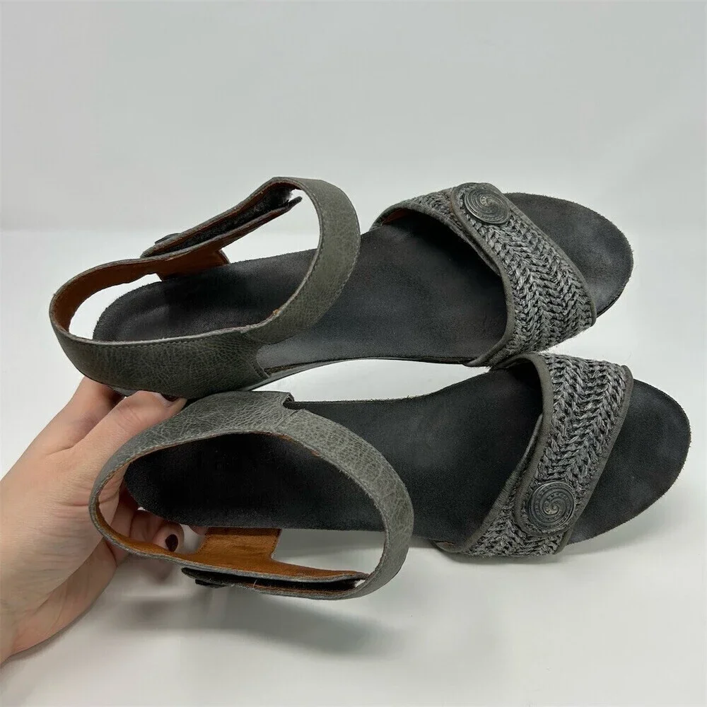 Taos Footwear offers accents soles
